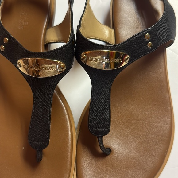 Michael Kors sandals - Picture 2 of 5